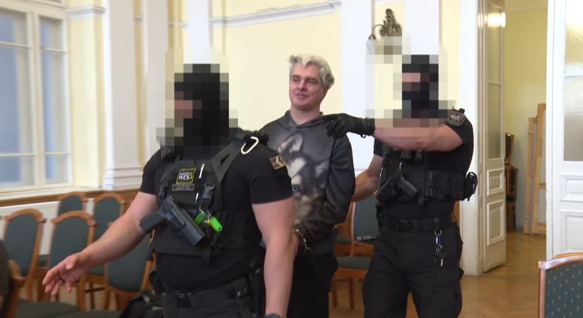 Kényszervallatással és zsarolással vádolja a rendőröket Till Tamás feltételezett gyilkosa
