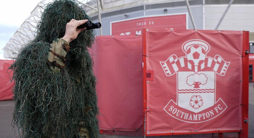 Minden összeomolhat: drasztikus lépésre készülnek az angol kémbotrányban érintett klub játékosai