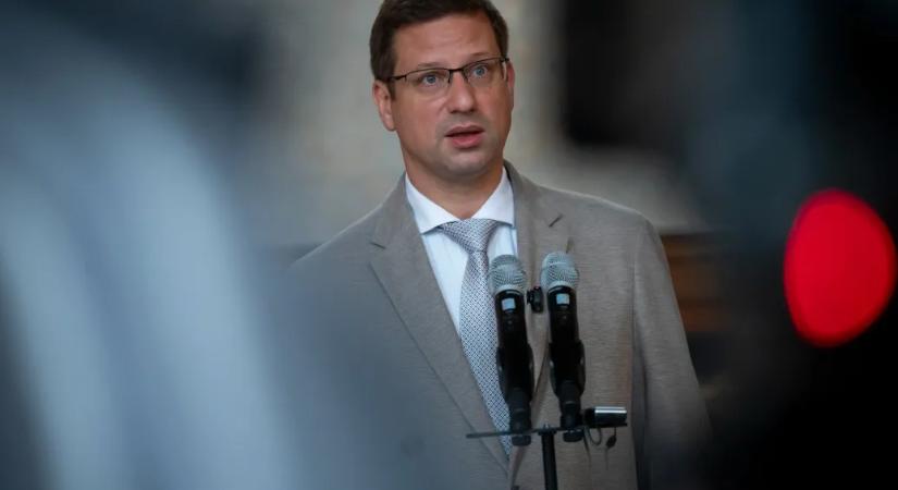 RTL: Több mint 3 millió forintot keresett Gulyás Gergely kabinetfőnöke havonta