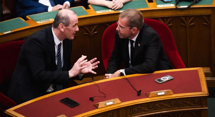 Megszűnik a NEAK, ismét Országos Egészségbiztosítási Pénztár lesz a neve, a vezetőjét is bemutatták