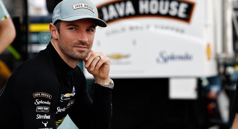 Rossi egyáltalán nem terhelheti a lábát, de ennek ellenére megkapta az engedélyt az Indy 500-on való indulásra