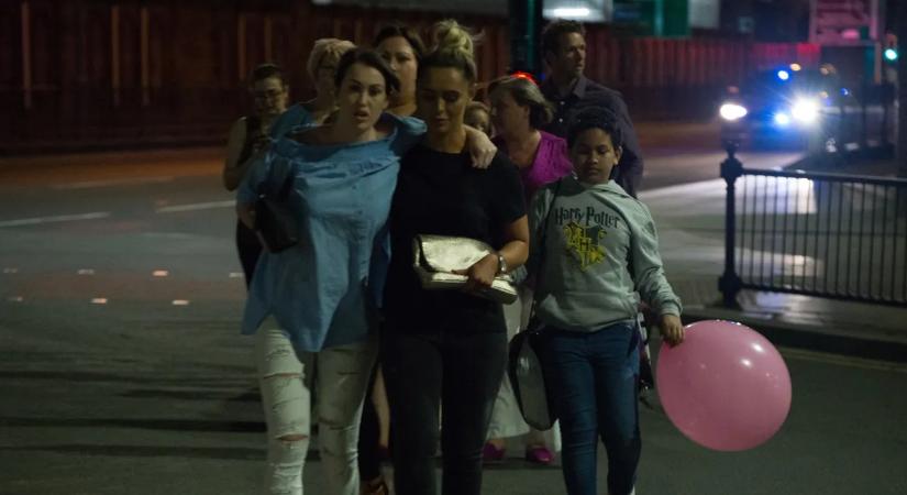 Öngyilkos merénylő robbantott Ariana Grande koncertjén – terror, ami megrázta a világ