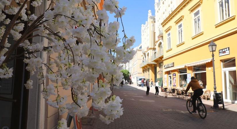 Pénteken is folytatódik a kora nyári időjárás