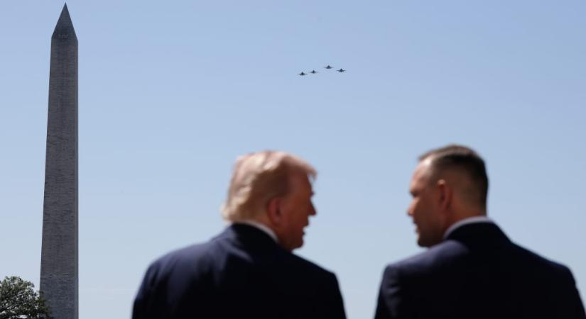 Trump ötezer amerikai katonát küld Lengyelországba