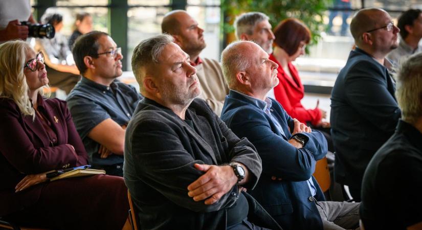 Hogyan válik a magyar erdők kincse klímabarát otthonná? Szakmai nap Sopronban - Fotók
