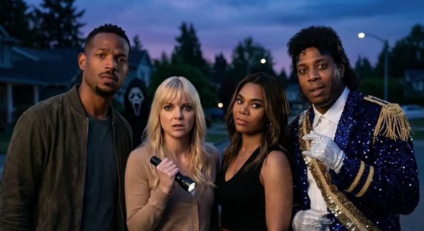 A Horrorra akadva popcorn vödör nem úgy néz ki, amit beengednek a moziba