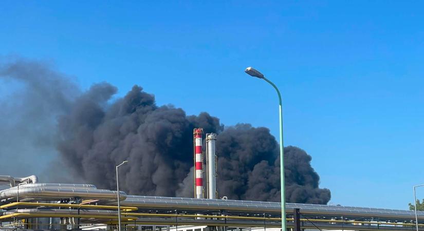 Robbanás történt a MOL tiszaújvárosi üzemében, egy halottról tudni