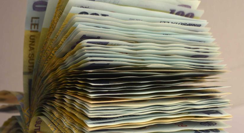 Versenybe szálltak a bankok az állammal a lakossági megtakarításokért