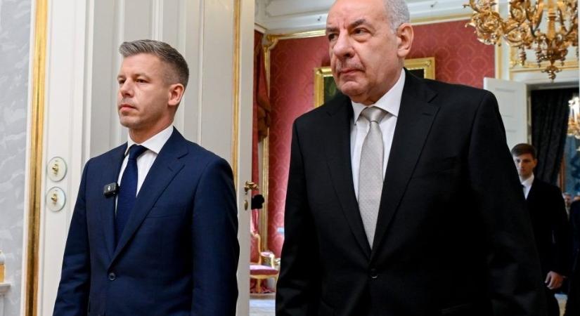 Kegyelmi ügy: A Sándor-palota kiadta a dokumentumokat, Novák Katalin színvallását kéri Magyar Péter
