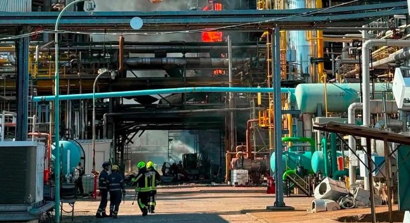 Folyamatosan frissítve! Robbanás történt a MOL tiszaújvárosi telepén, több ember meghalt, több súlyos sérült – fotókkal, videóval