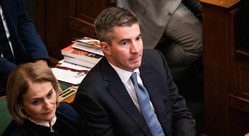 „Országos jogvédő hálózatot” indít a Fidesz