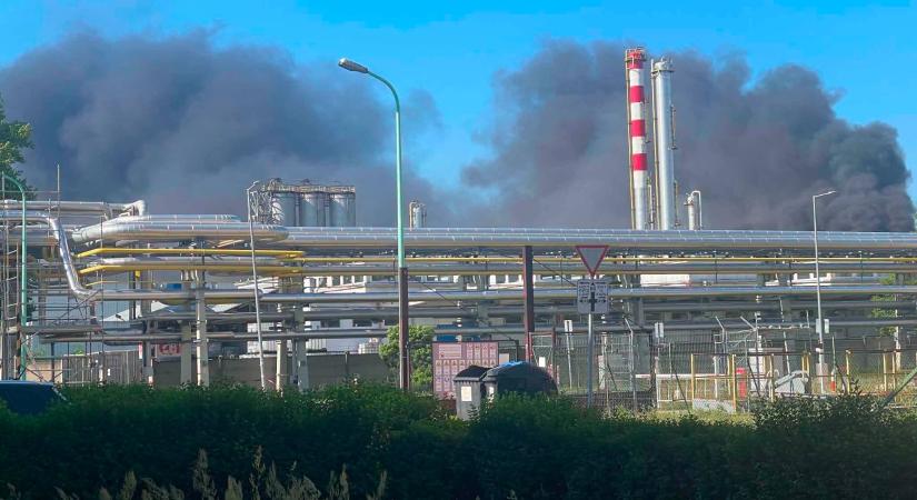 Robbanás volt a MOL tiszaújvárosi üzemében