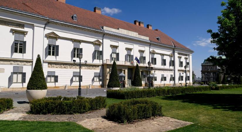 Aggódunk Magyar Péter nadrágjáért