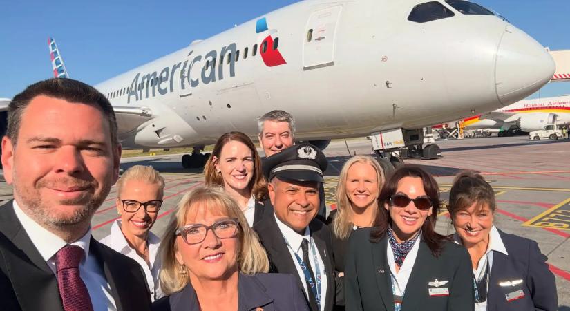 Philadelphia–Budapest: landolt az első American Airlines-gép, jöhet a reptéri vasút