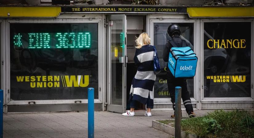 Őrületesen erős a forint – eljött a pillanat, amikor érdemes euróba fektetni?