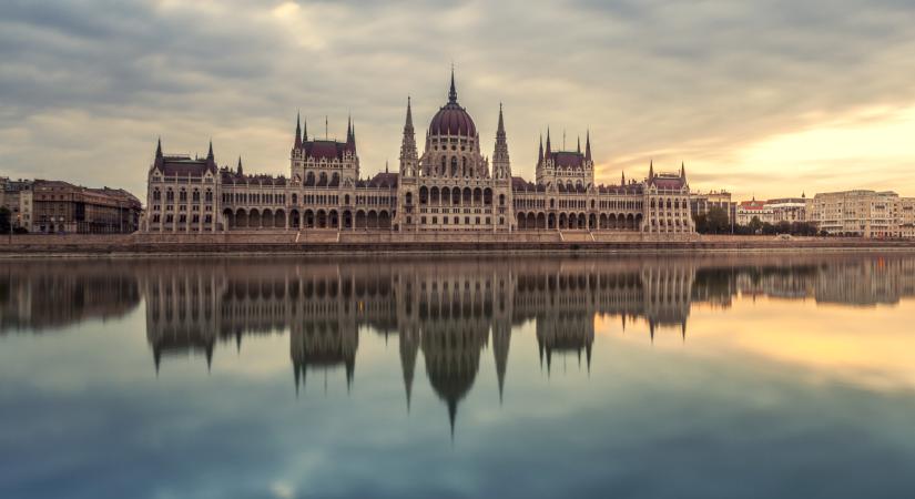 Sok szabály változik a Parlamentben - Megszólalt Forsthoffer Ágnes