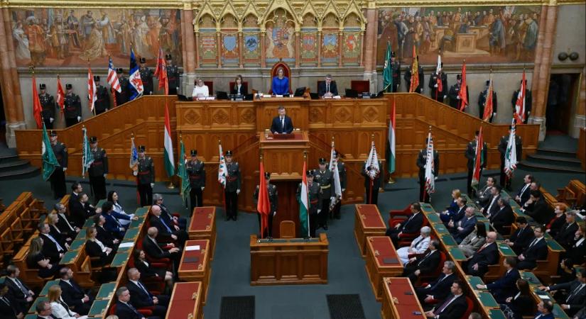 Magyar Péter felszólalásával indul a jövő heti parlament, az Alaptörvény módosításáról is tárgyalnak