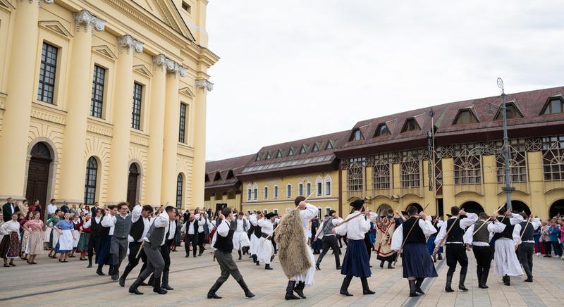 Felhívás Sárgulási fotók megosztására a Debreceni Egyetemen