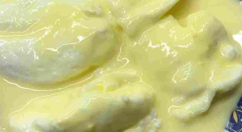 Puha, mint a felhő, és nem esik össze: íme a tökéletes, nosztalgikus madártej titka