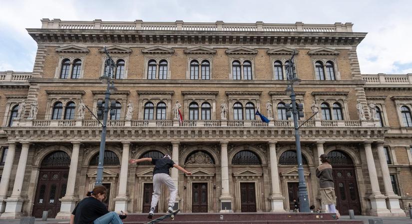 „Reméljük, hogy a lehető legrövidebb időn belül az összes kekvát megszüntetik”
