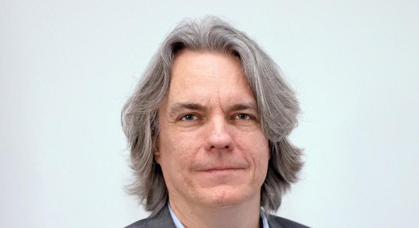 Lannert Judit bemutatta az új felsőoktatási államtitkárt