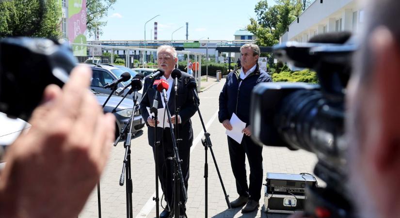 Hernádi: Üzemi baleset volt Tiszaújvárosban, külső beavatkozásnak nincs jele