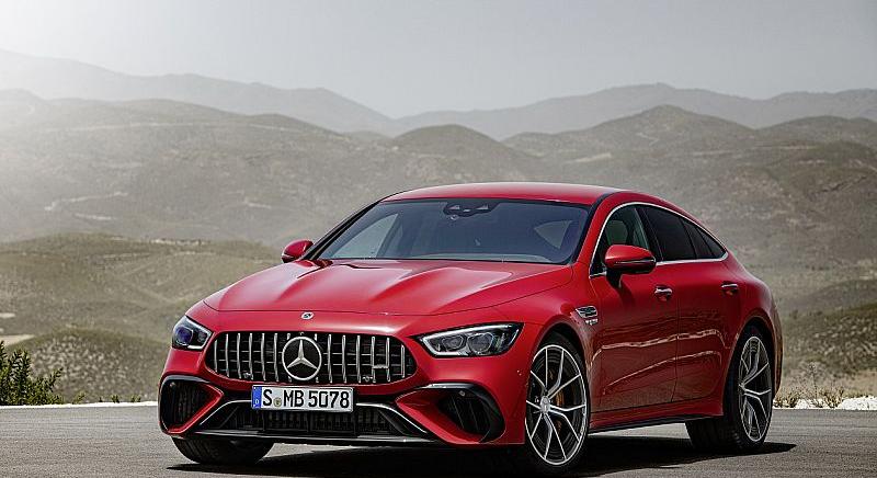 Magyar tervezőt igazolt a Mercedes-AMG