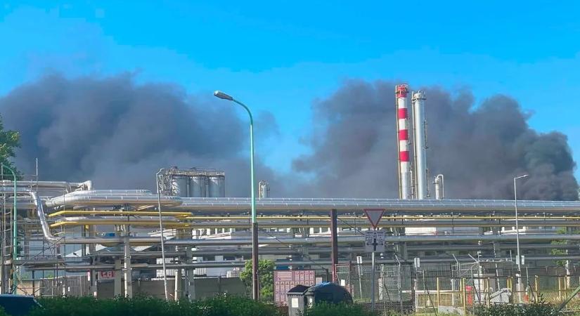 Mélyen megrázta a helyieket a MOL tiszaújvárosi üzemében történt robbanás - helyszíni riport