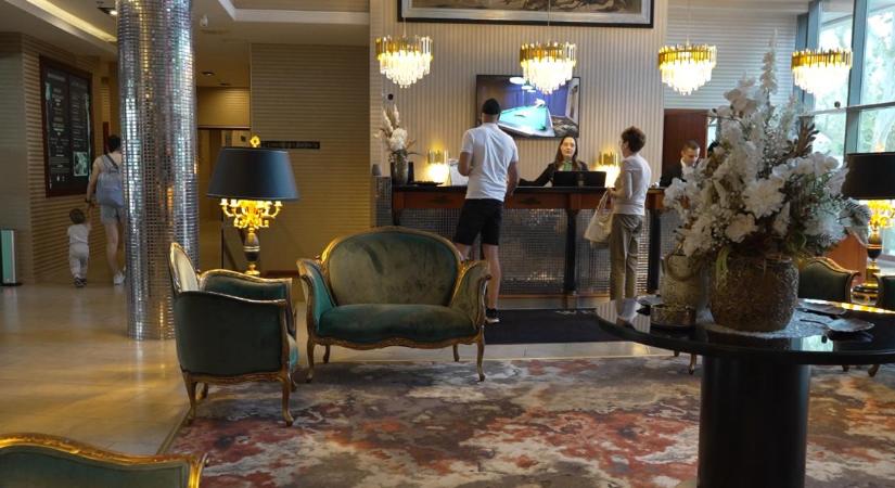 Leginkább a belföldi turisták pihennek a hosszú hétvégén Debrecenben – videóval