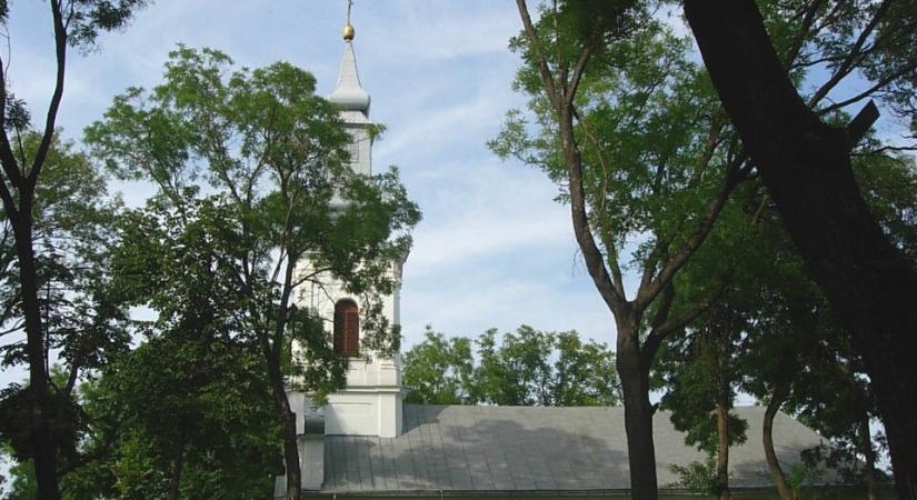 Sikerült eloltani a tüzet a bótosi templomban