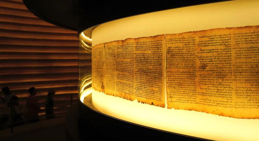 30 tonna arany rejtőzik a sivatag alatt? Elképesztő titkot őriz az egyik Holt-tengeri tekercs