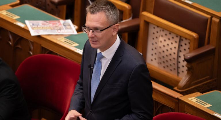 Rétvári Bence: Online aláírásgyűjtést indít a KDNP az alaptörvény módosítása ellen