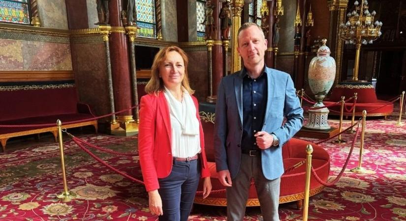 Az RTL korábbi riportere lett a Tisza-frakció sajtófőnöke