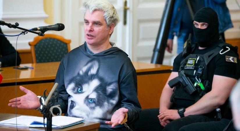 Felmentették a rendőröket a kényszervallatás vádja alól a Till Tamás-ügyben