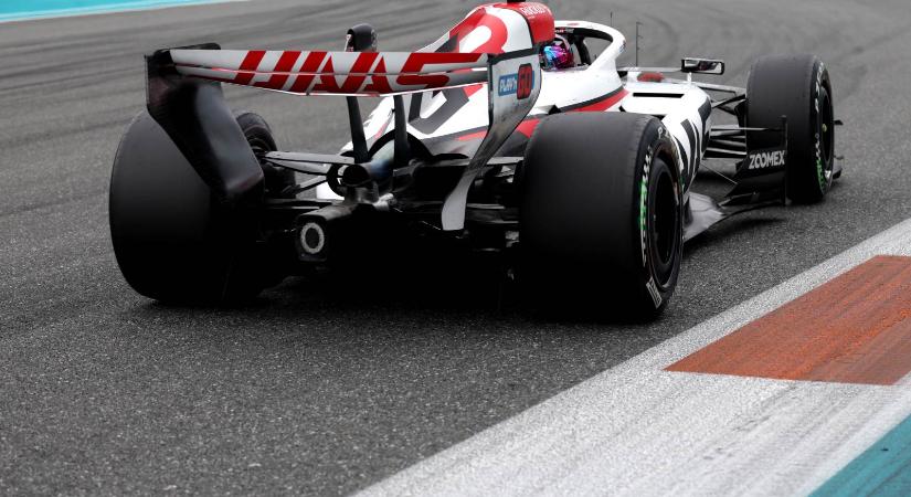Kiakadt az F1-pilóta a kirúgási pletykákon