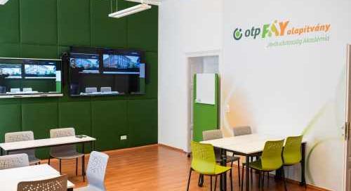 XXI. századi oktatás az ELTE Bölcsészettudományi Karán: átadták az OTP Fáy termet