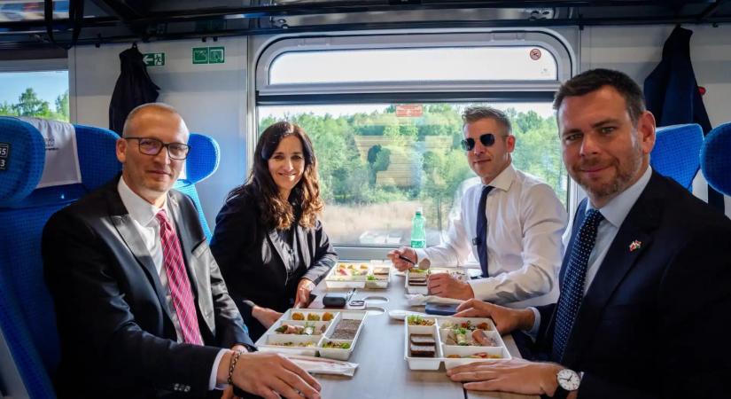 Brüsszeli recept a vasút megmentésére: Nagysebességű vonatokkal és olcsóbb jegyekkel csábítanák vissza az utasokat