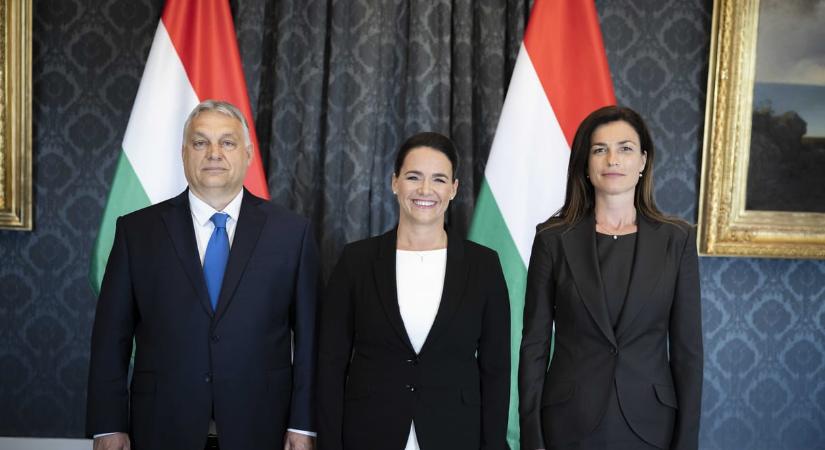 Kegyelmi ügy: Novák Katalinnál most nincs magányosabb ember – Fülke