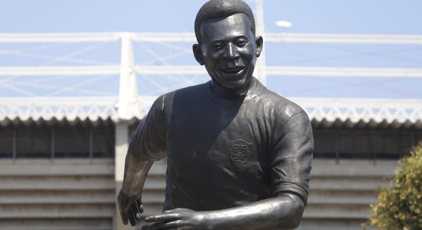 Felavatták a legendás Pelé 9,5 méter magas szobrát - fotók