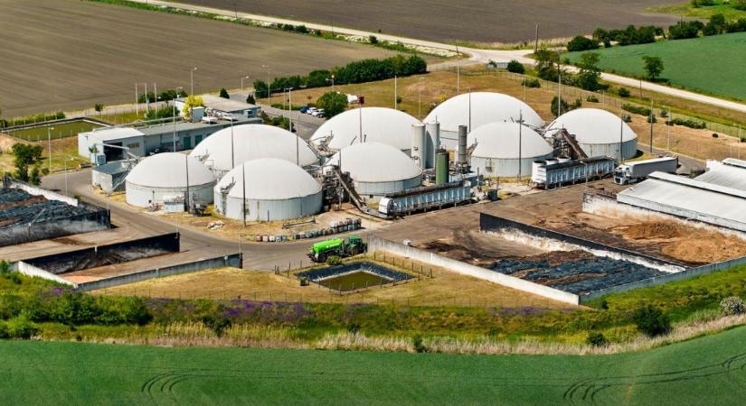 Biztos felvevőpiac az agrárhulladéknak: Hatalmas biometán-beruházást indít a MOL Szarvason