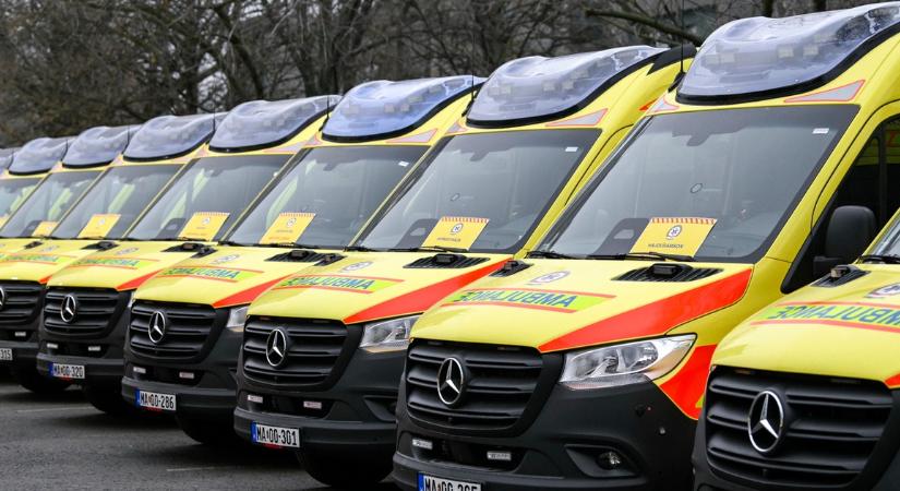 Lemondott az Országos Vérellátó Szolgálat főigazgatója, a miniszter azonnali vizsgálatot rendelt el