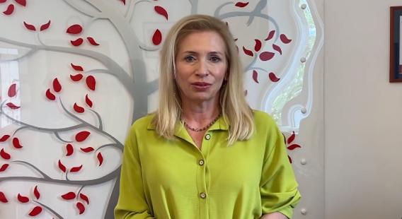 Lemondott az Országos Vérellátó Szolgálat vezetéséről Bayer Zsolt felesége