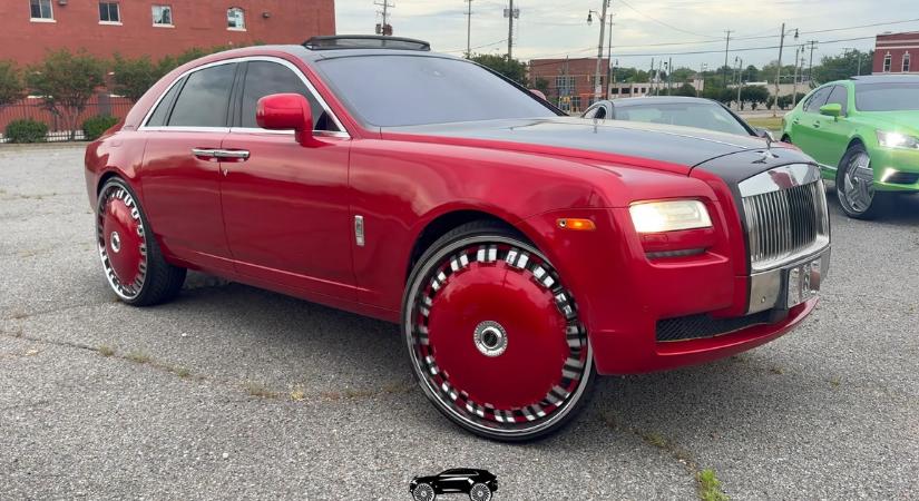 Luxus helyett rémálom? Egy tuningolt Rolls-Royce verte ki a biztosítékot az interneten