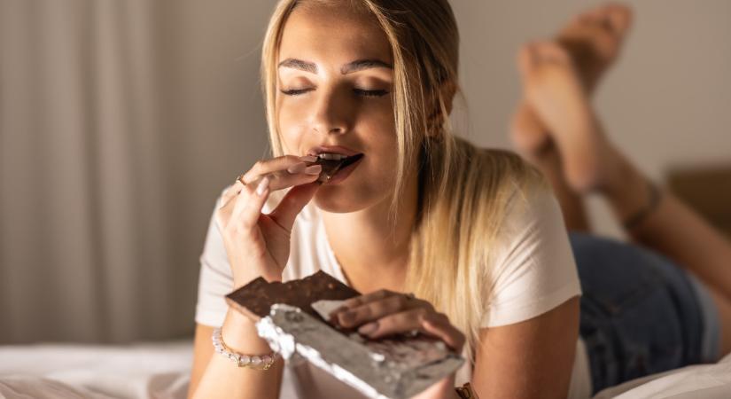Premenstruációs szindróma: mit tehetsz a tünetek ellen? Tényleg segít a csoki?