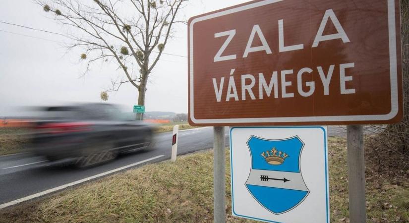 Most akkor újból lecserélik a (vár)megyetáblákat, átírják a vármegye elnevezéseket? Igen, de Egerszegen nem