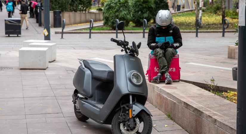 Megtörte a csendet a munkaerő-kölcsönző: ezért létszükséglet a vendégmunkás, és ezért fizetnek vagyonokat az ázsiai dolgozókért a magyar cégek!