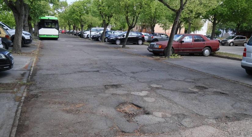 A felújítás miatt felborul a parkolási rend