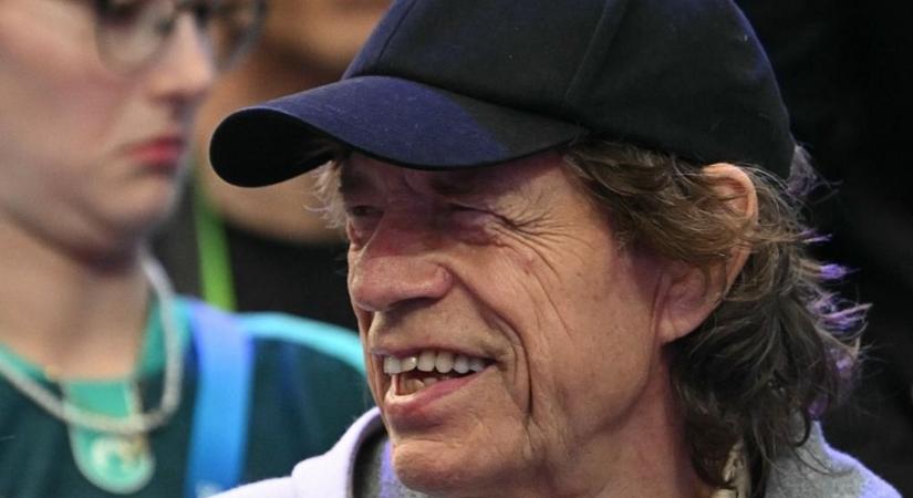 Mick Jagger bulija túl hangos volt, jött a bírság és kitört a balhé