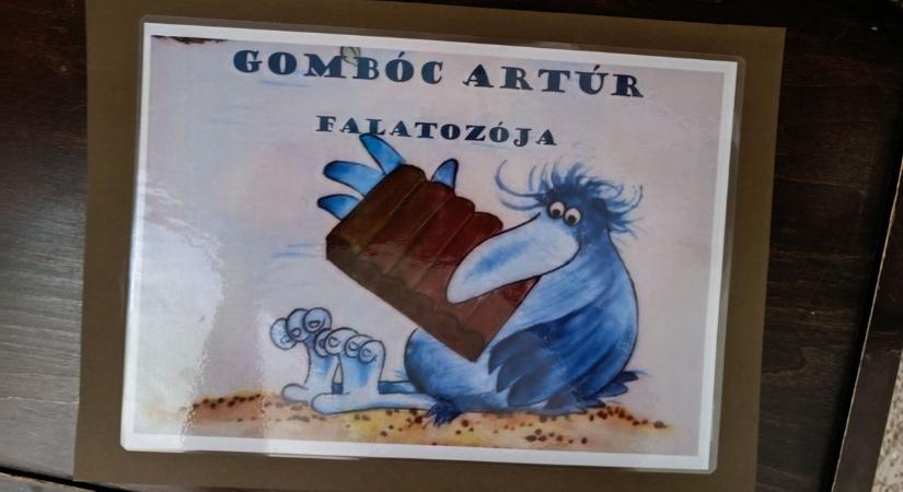 Nem kell tökéletesnek lennünk, ha van kerek, szögletes és lyukas csokoládé