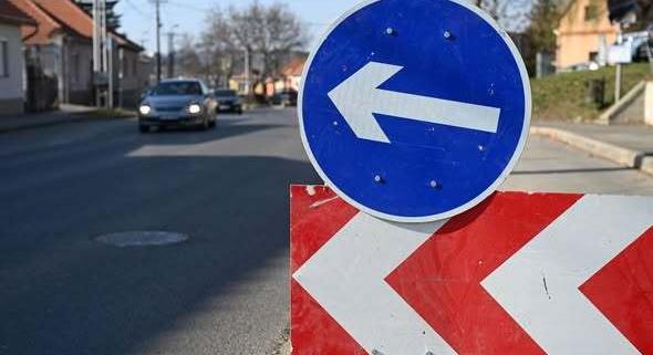 Folytatódnak az útépítések Egerben és környékén – több buszmegállót is lezárnak a jövő héten